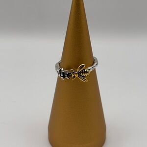 *NEW* 925 Silver Adjustable Bumble Bee Ring